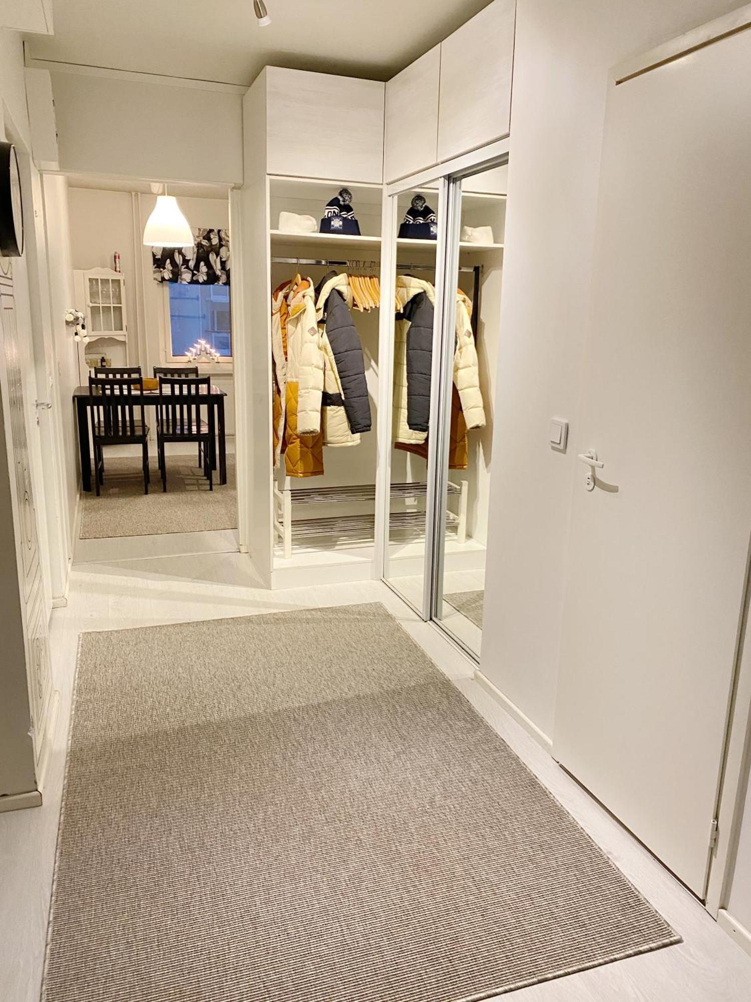 Spacious Home In Heart Of City ロヴァニエミ エクステリア 写真