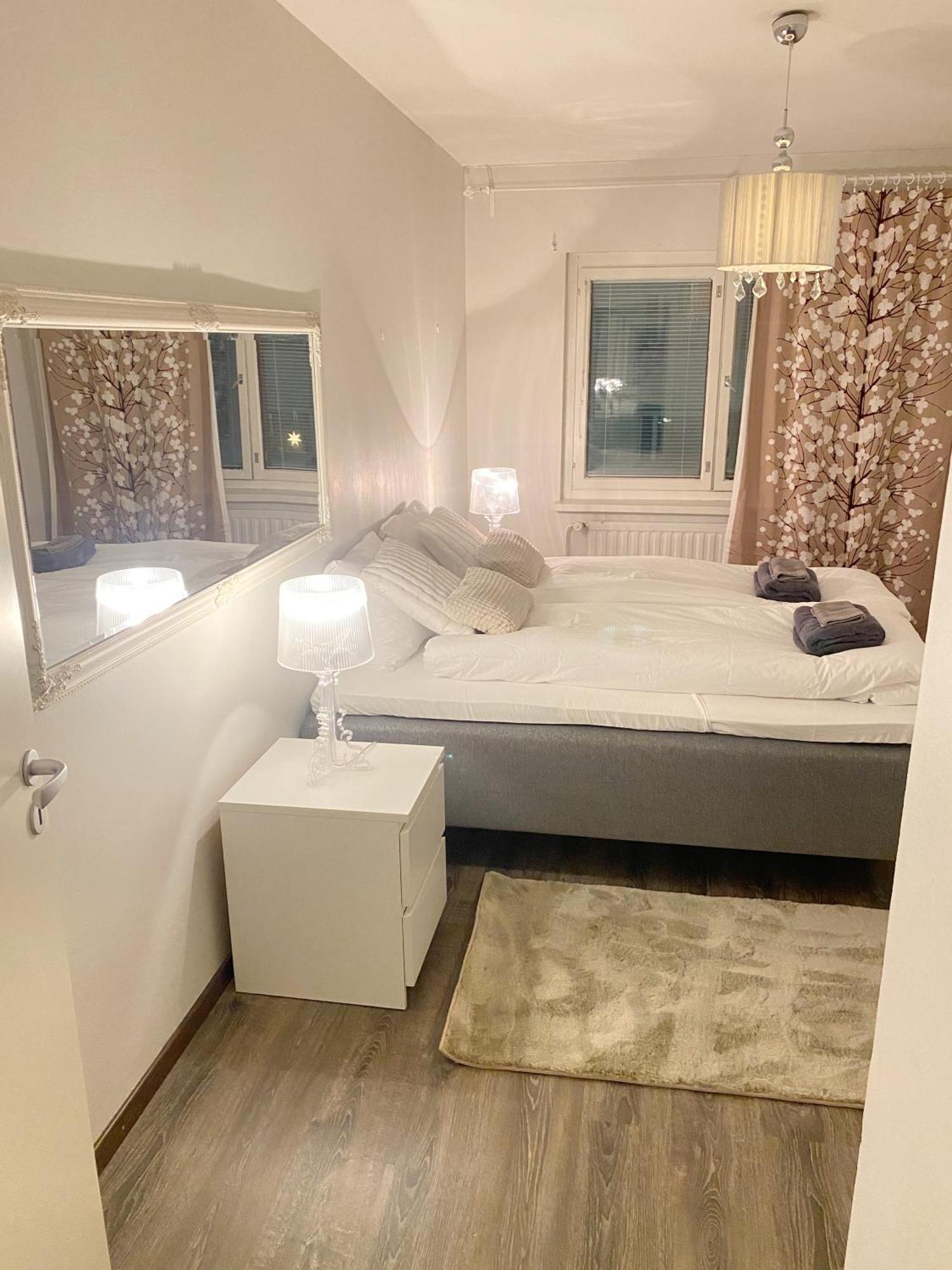 Spacious Home In Heart Of City ロヴァニエミ エクステリア 写真